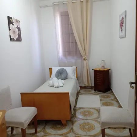 Casa Monteserrato Couette-café *
